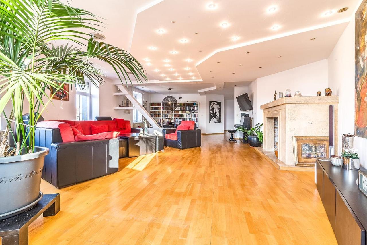 Modern City-Centre Penthouse With Spectacular Views / 135Sqm 자그레브 외부 사진