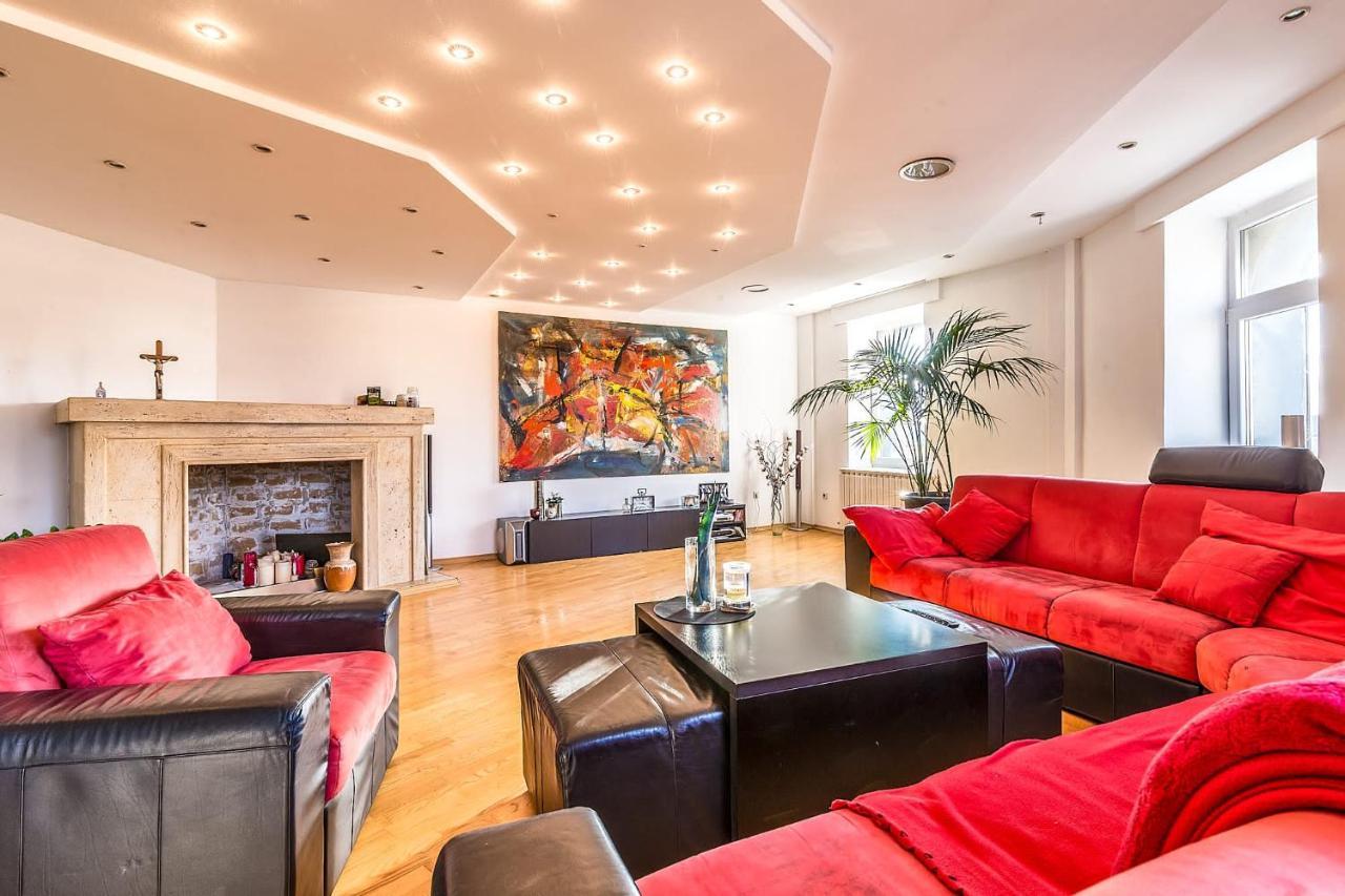 Modern City-Centre Penthouse With Spectacular Views / 135Sqm 자그레브 외부 사진
